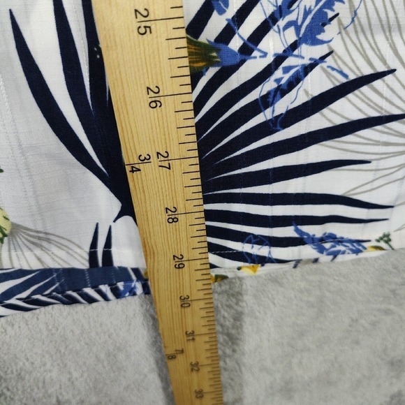 Newport Isle Shirt Men's XXL Floral Hawaiian Button Down Collared Neck - Picture 6 of 7